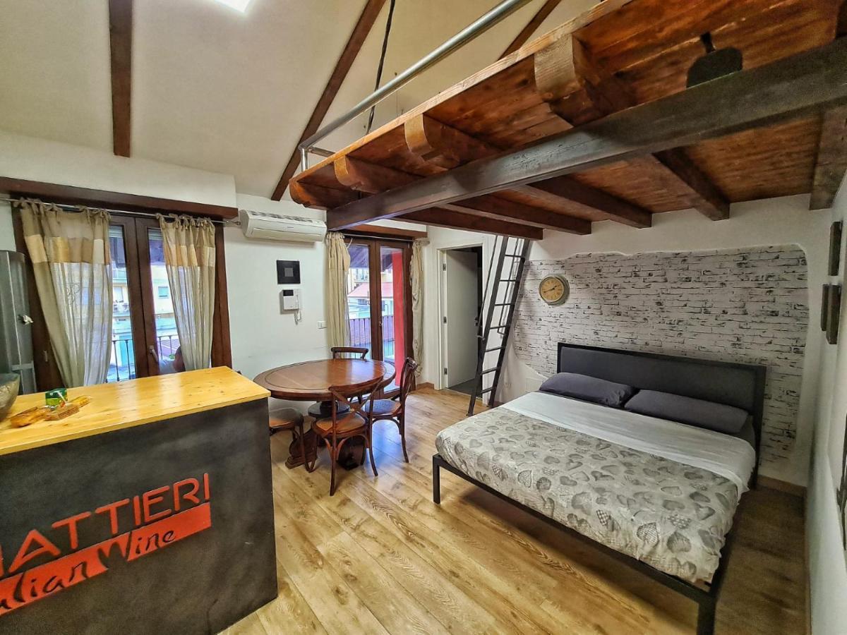 Regis B&B Appartamenti Centro Storico Chivasso Buitenkant foto