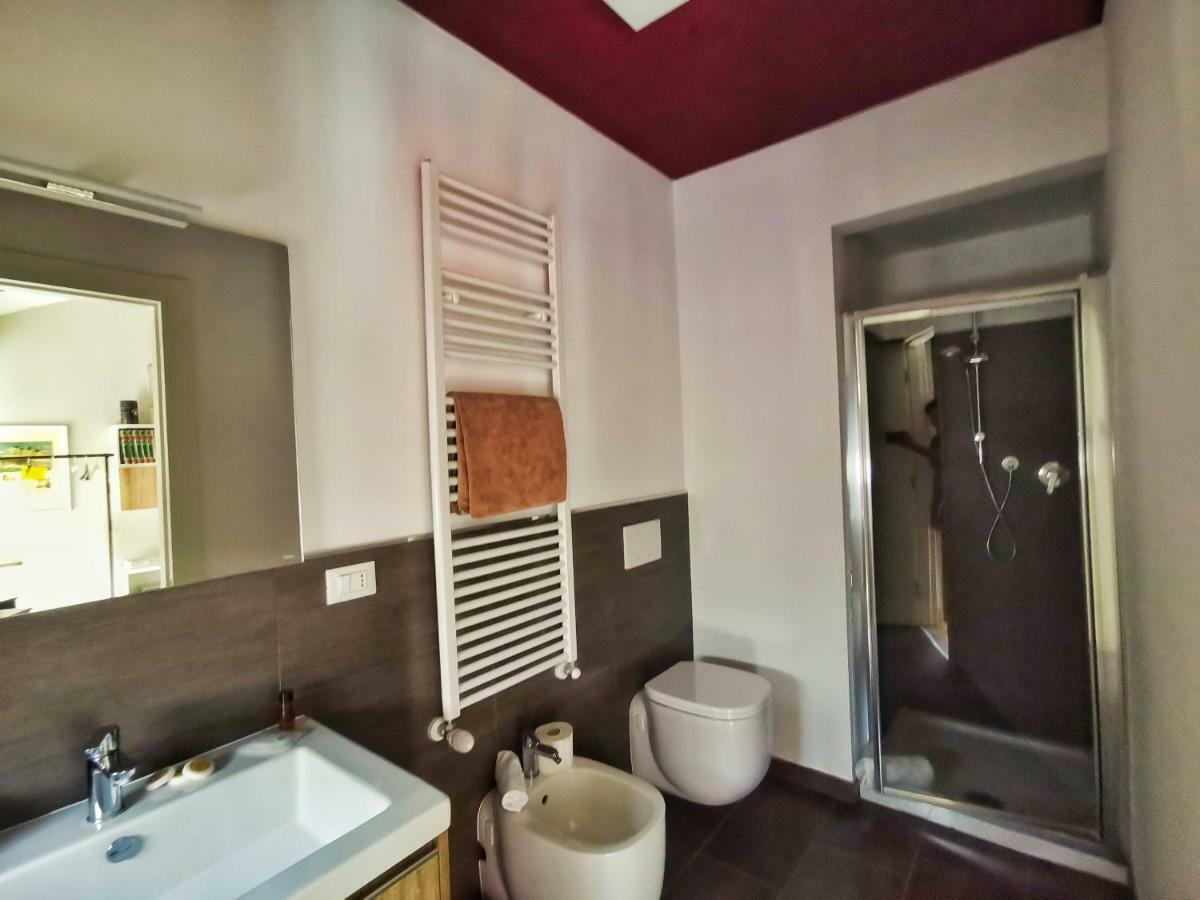 Regis B&B Appartamenti Centro Storico Chivasso Buitenkant foto