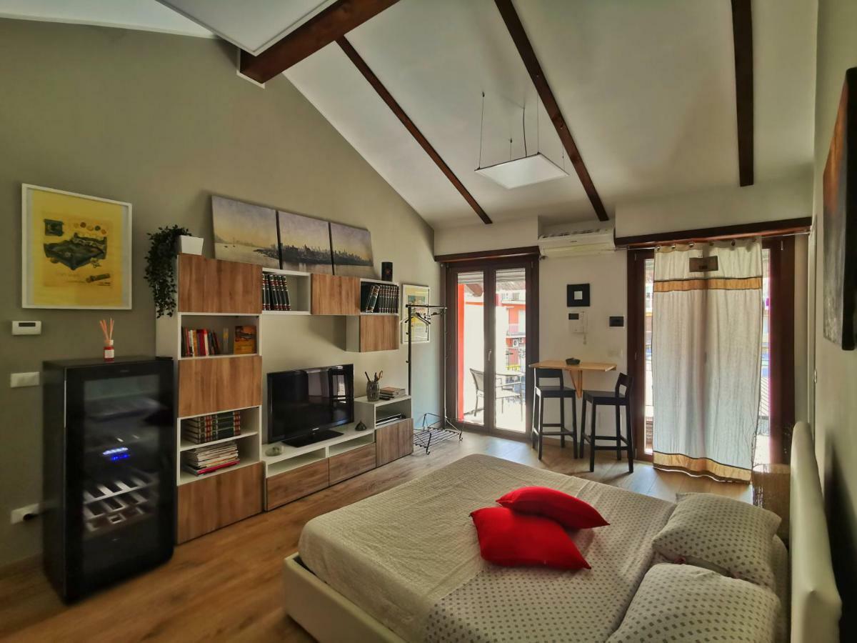 Regis B&B Appartamenti Centro Storico Chivasso Buitenkant foto