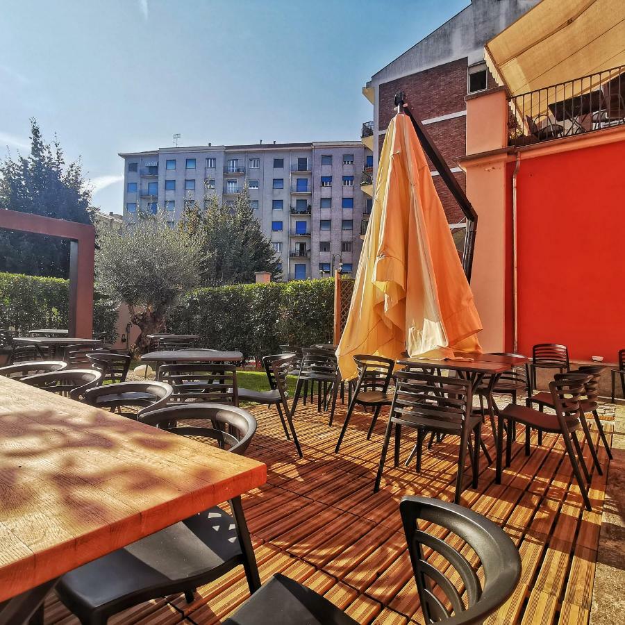 Regis B&B Appartamenti Centro Storico Chivasso Buitenkant foto